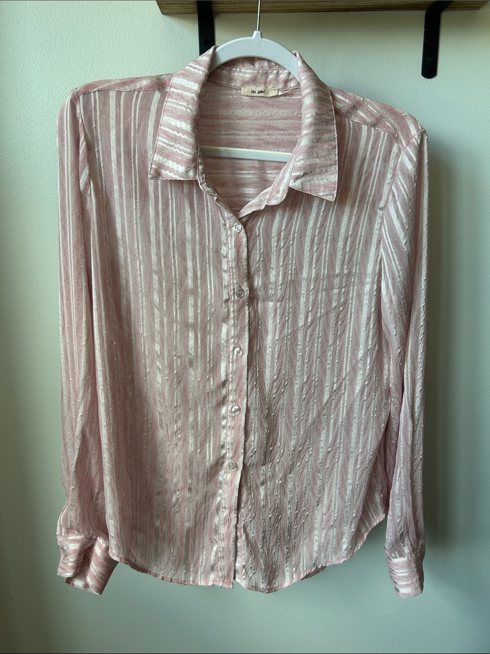 Francesca's Collections - Mi Ami - Semi-Sheer Pink Striped flowy Button Down